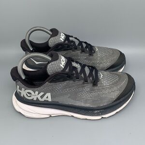 Hoka One Clifton 9 Gray Black White Running Shoes Youth Sz 4.5